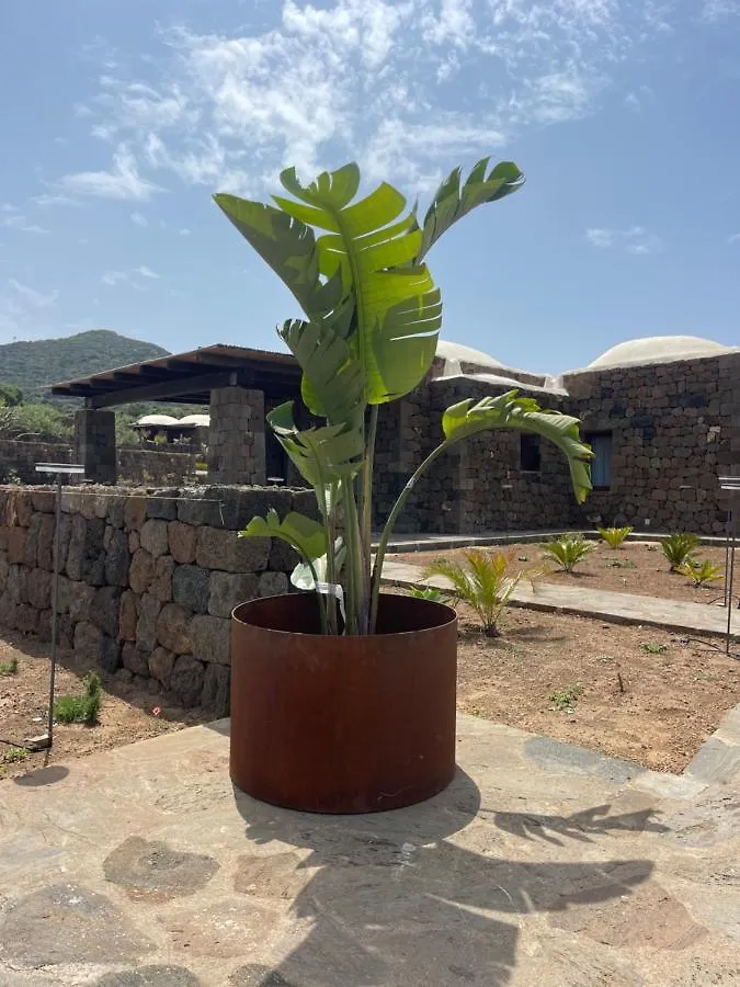 Hotel Kirani Resort